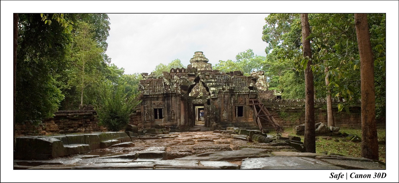 2006 - 07 - Temple angkor - Ta Som 03